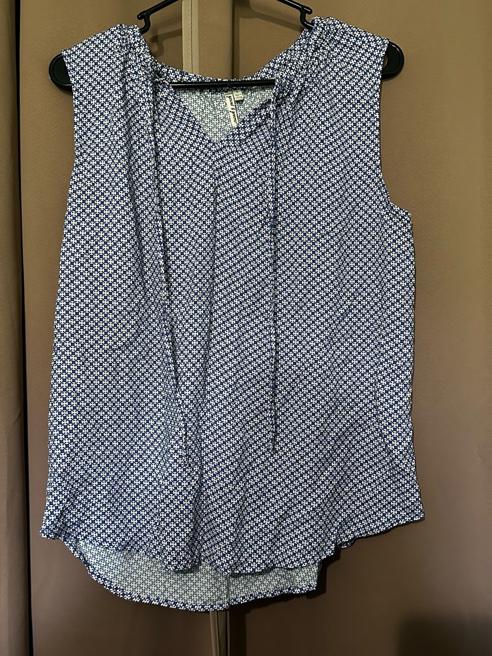 grand & greene Blue Printed Sleeveless Tie-Neck Blouse